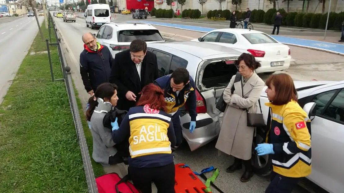 Son dakika: Belediye başkanı trafik kazası geçirdi