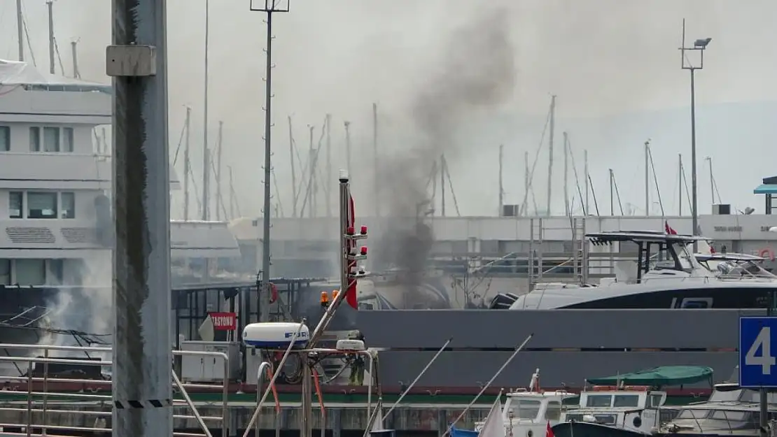 Son dakika: İstanbul'da korkutan yangın!