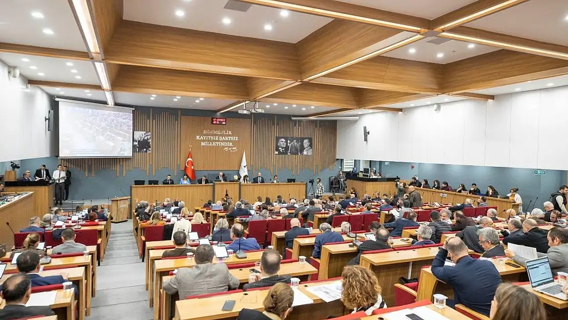 Soyer: Bir metrelik metro tünelini de devletimiz yapsın  