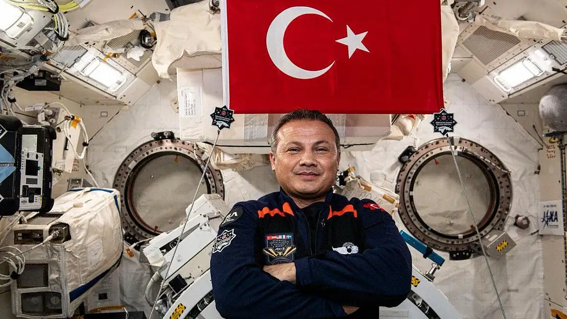 SpaceX, Alper Gezeravcı'nın dönüşünün 1 gün daha ertelendiğini açıkladı