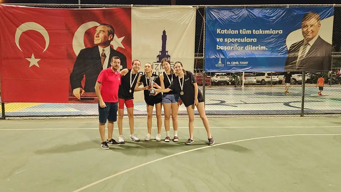 Streetball İzmir Cup'ta finale doğru