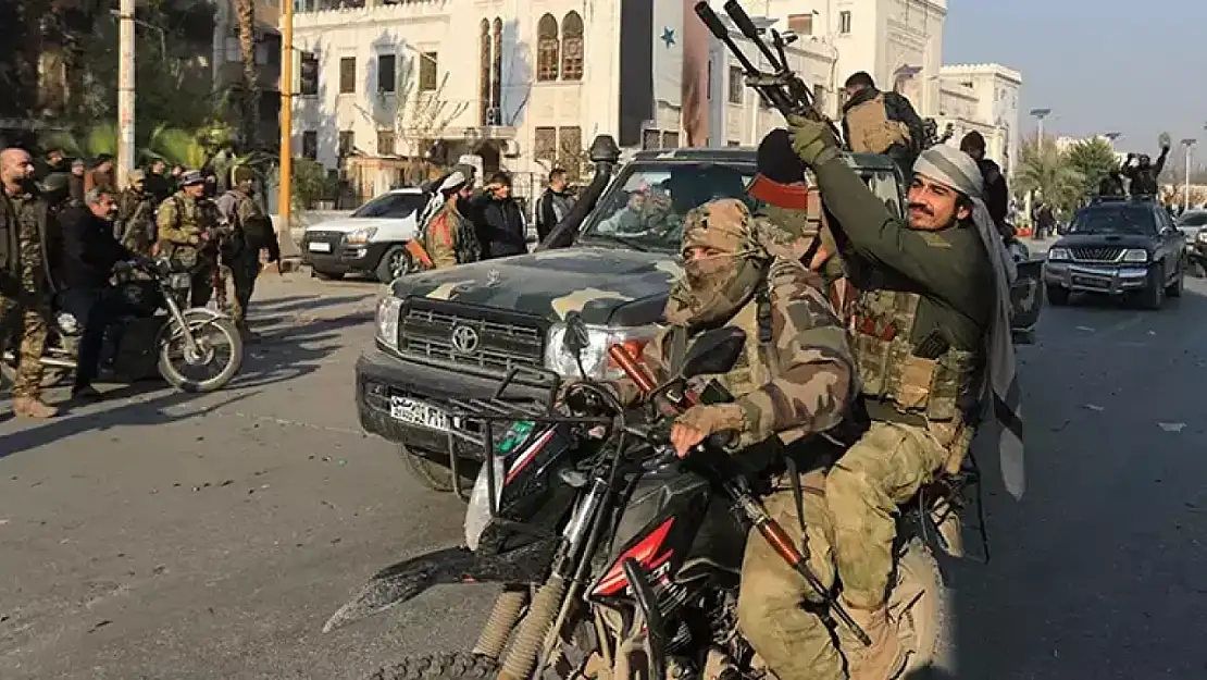 Suriye'de şok gelişmeler! Esad ailesi Rusya'ya mı kaçtı?