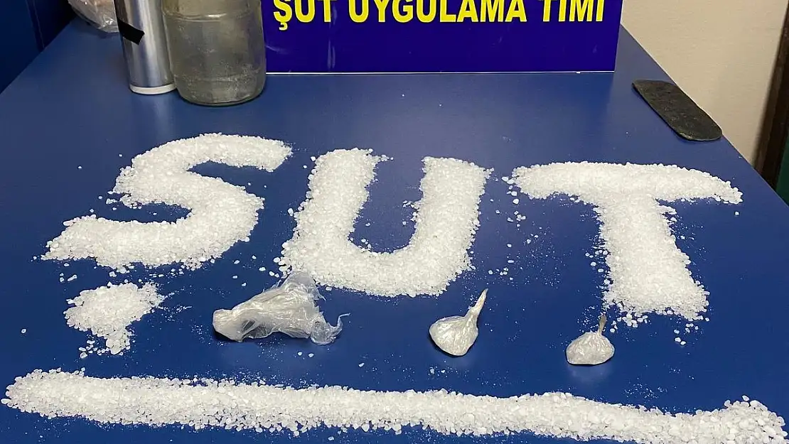 “ŞUT” timinden uyuşturucu tacirlerine suçüstü