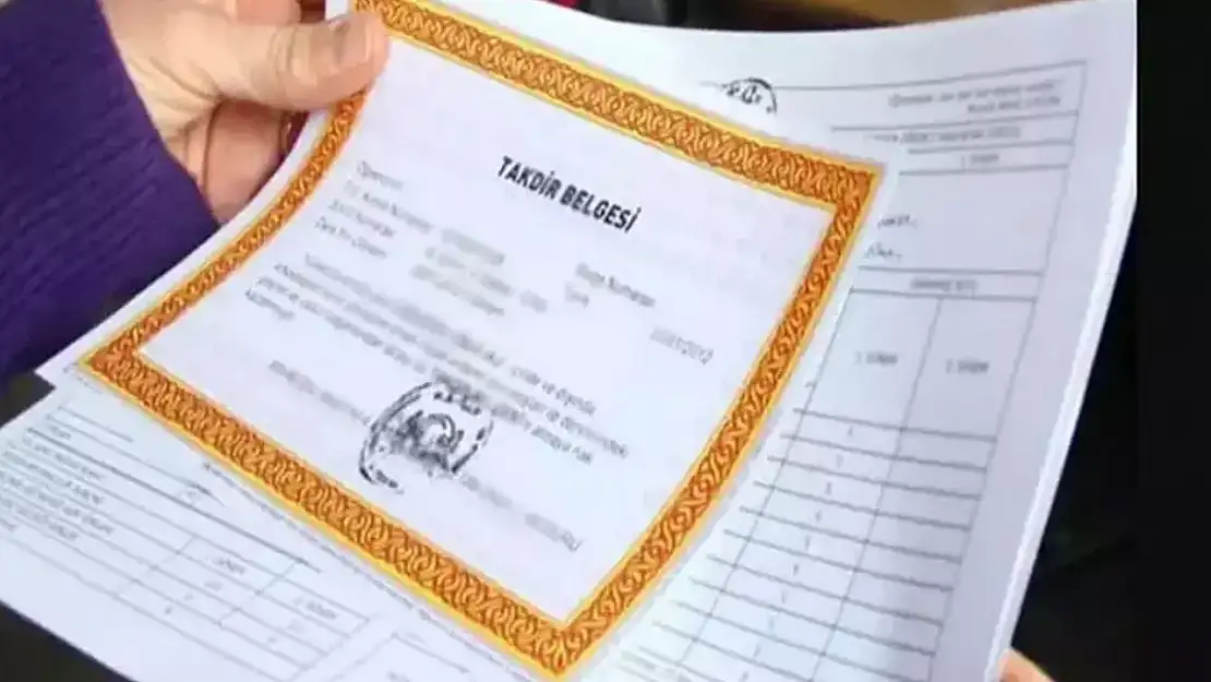 Takdir-Teşekkür şartları değişti mi? MEB açıkladı!