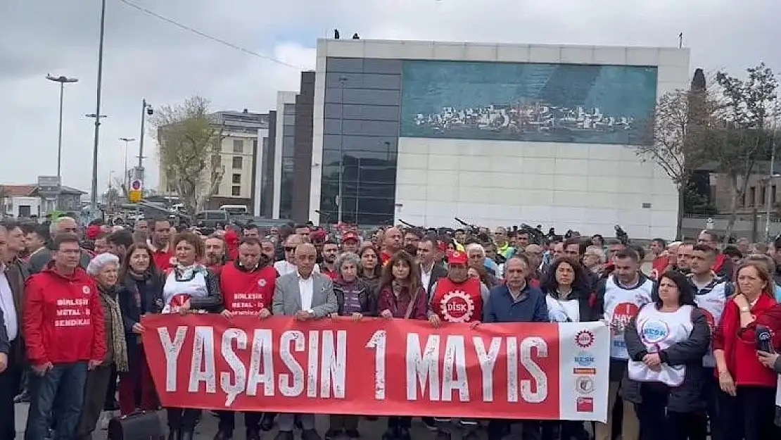 “Taksim yasağı, bu ülkedeki bütün yasakların simgesidir”