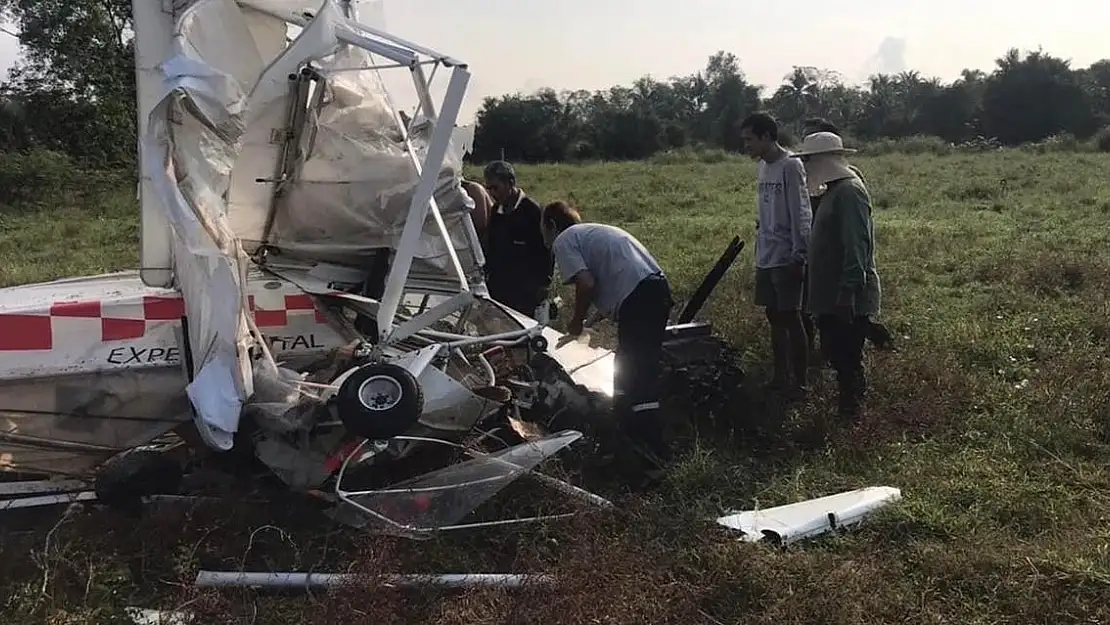 Tayland’da uçak tarlaya çakıldı: 1 ölü