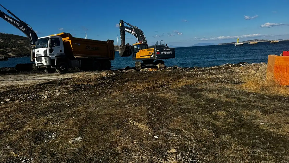 Tehlikeli atıkların kazı ve taşıma işlemine Büyükşehir ekipleri müdahale etti