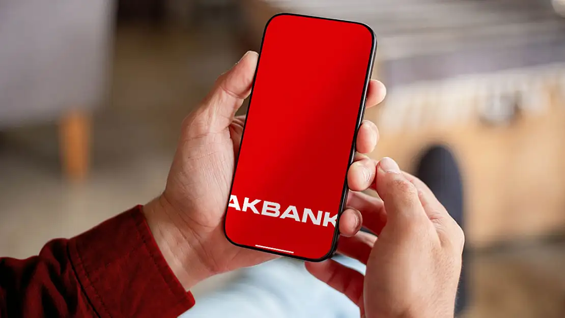 Telefonundan Akbank hesabına giren herkesi ilgilendiriyor: Duyuru yapıldı, bu saatler arasında...