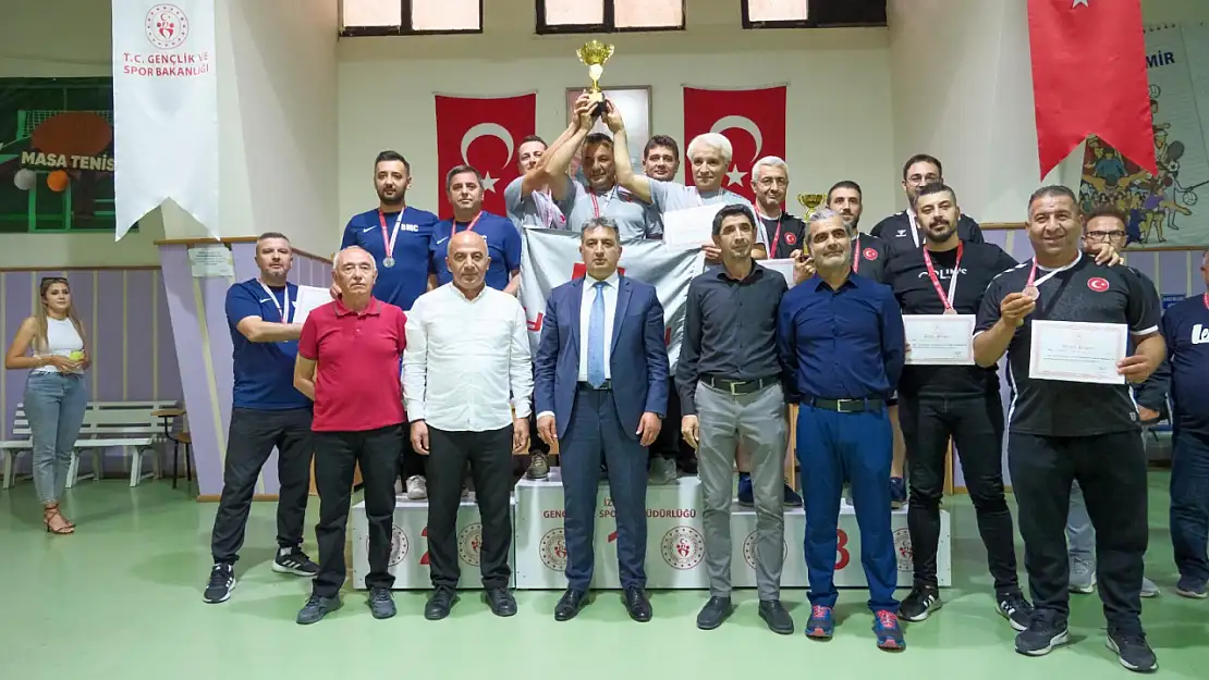 Tepecik EAH Masa Tenisi Takımı Süper Lig'de!