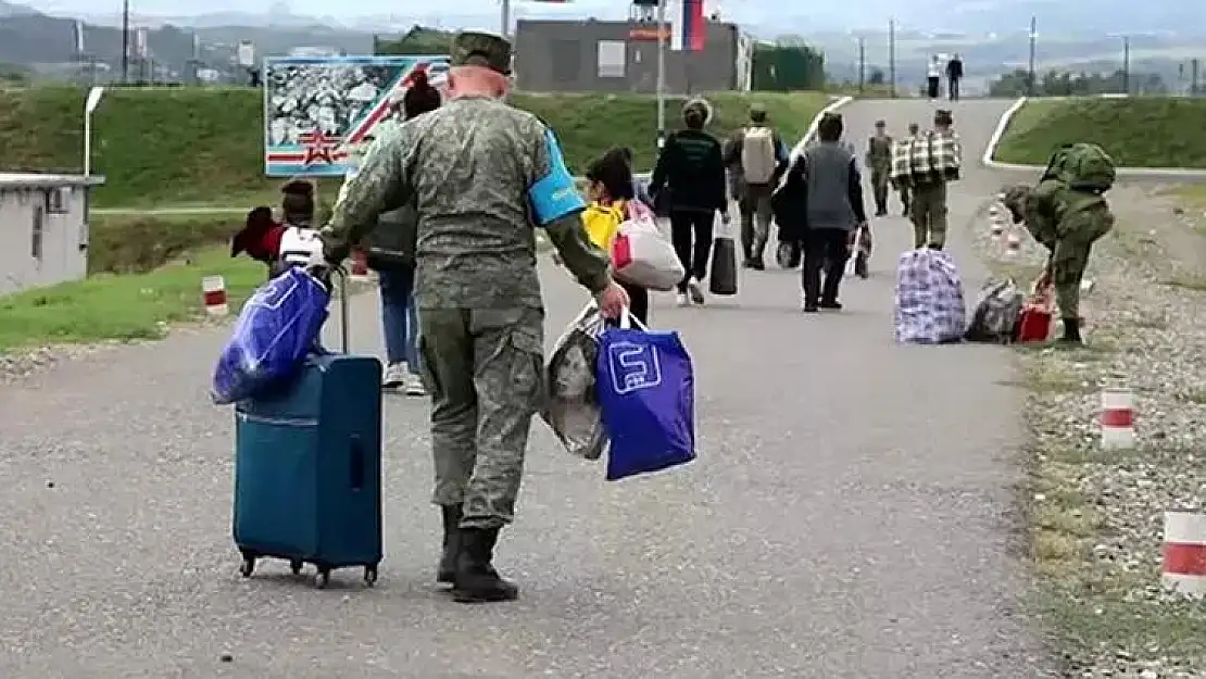 Teslim olan Ermeni güçlerin Karabağ'dan çıkışına izin verilecek mi?