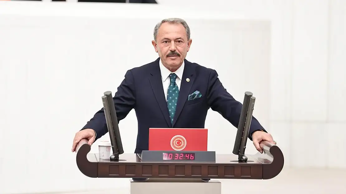 Tin'e çifte görev