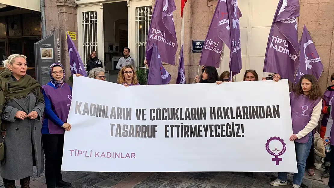 TİP'li kadınlardan CHP'li belediyelere: Saraydan farkınız ne?