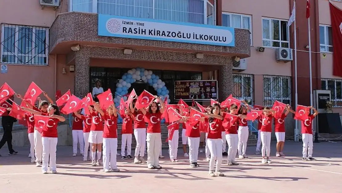 Tire’de ilköğretim haftası kutlandı