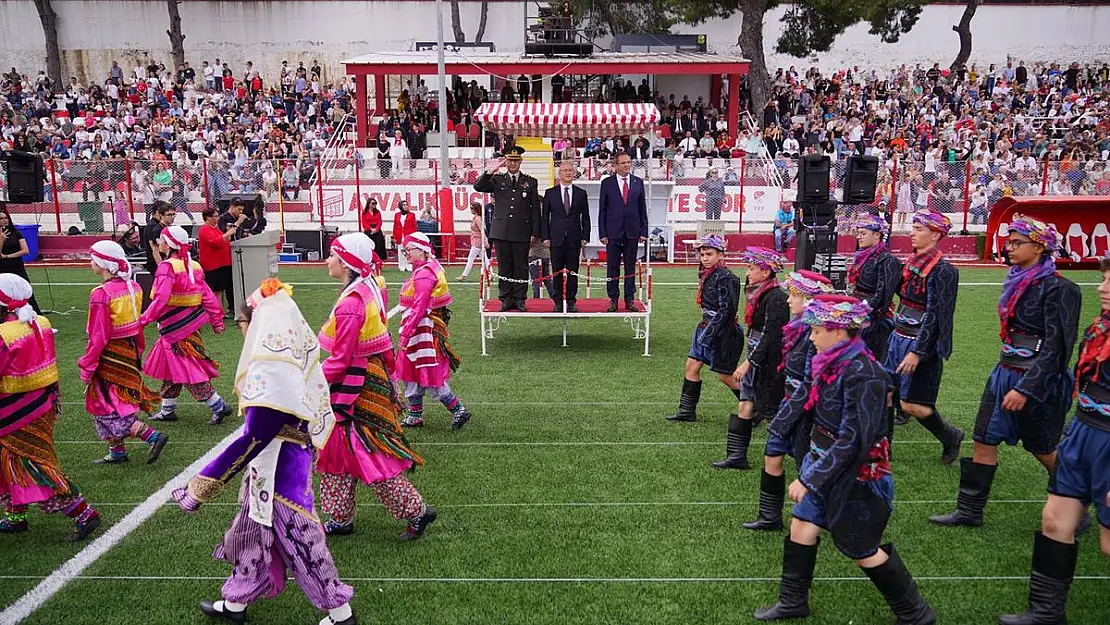 Toplumun bağımsızlık heyacanı uyandı