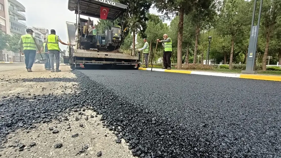 Torbalı Belediyesi asfalt seferberliğini sürdürüyor