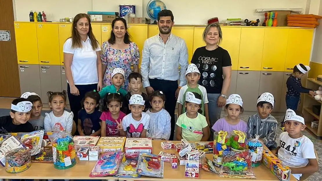 Torbalı Belediyesi’nden yeni açılan anaokuluna oyuncak desteği