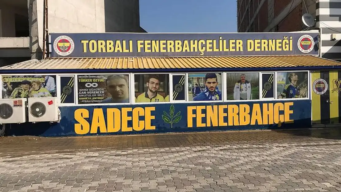 Torbalı Fenerbahçeliler Derneği’nde bayrak değişimi