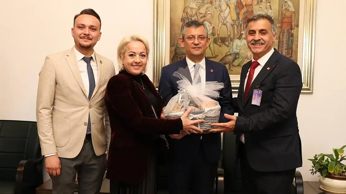 Torbalı yönetimi CHP liderini ziyaret etti