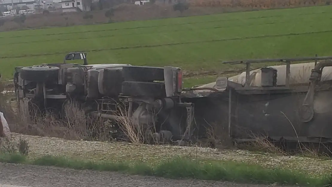 Torbalı’da beton mikseri devrildi