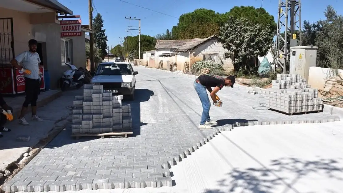 Torbalı’da köy yolları yenileniyor