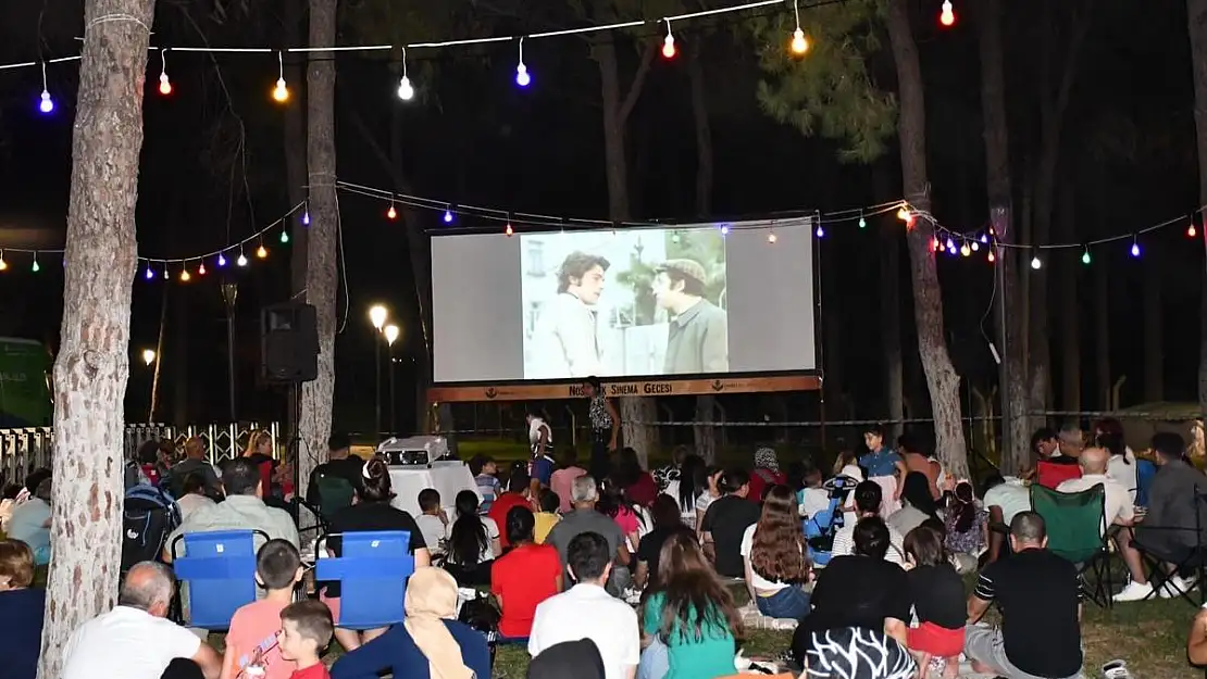 Torbalı’da Nostalji Sinema Geceleri devam ediyor