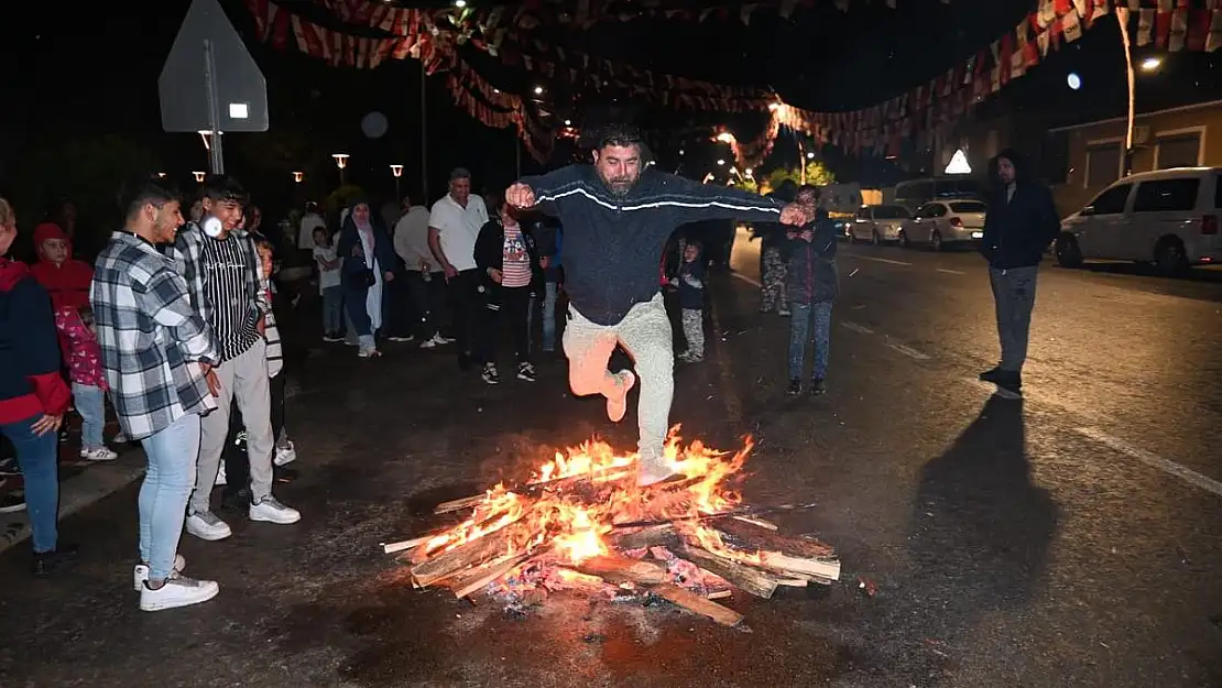 Torbalı’da yağmur altında hıdırellez kutlandı