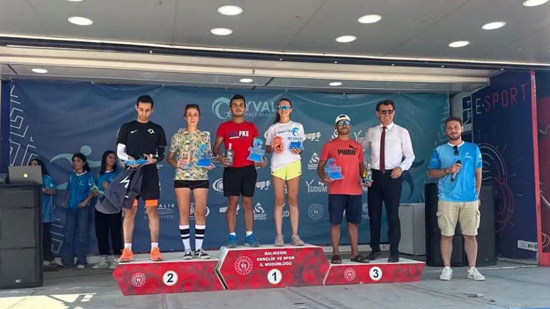 Torbalı’nın madalya avcısı Balıkesir Maratonu’ndan da madalya ile döndü