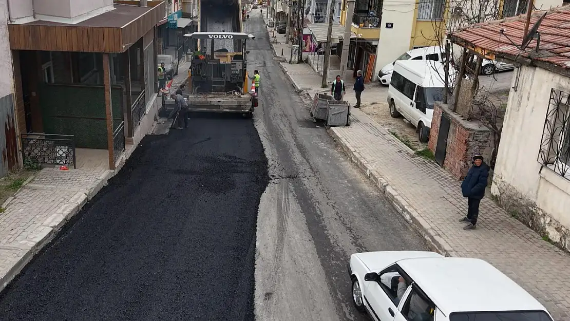 Trafik çilesine son: 5 Mahallede yol yenileme ve üst geçit çalışmaları sürüyor