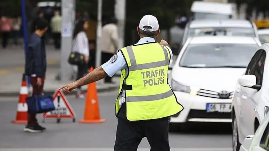 Trafikte bunu yapan yandı: Para cezaları yükseliyor