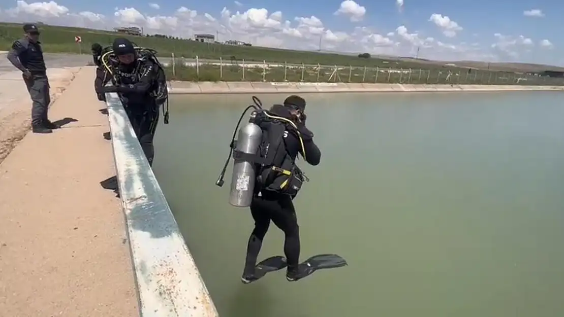 Tüm ailesi boğulan 9 yaşındaki çocuk hala aranıyor