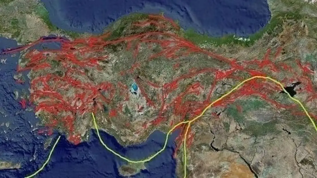 Türkiye'de fay hatları ve deprem riski: İzmir'de hangi ilçeler tehlikede?