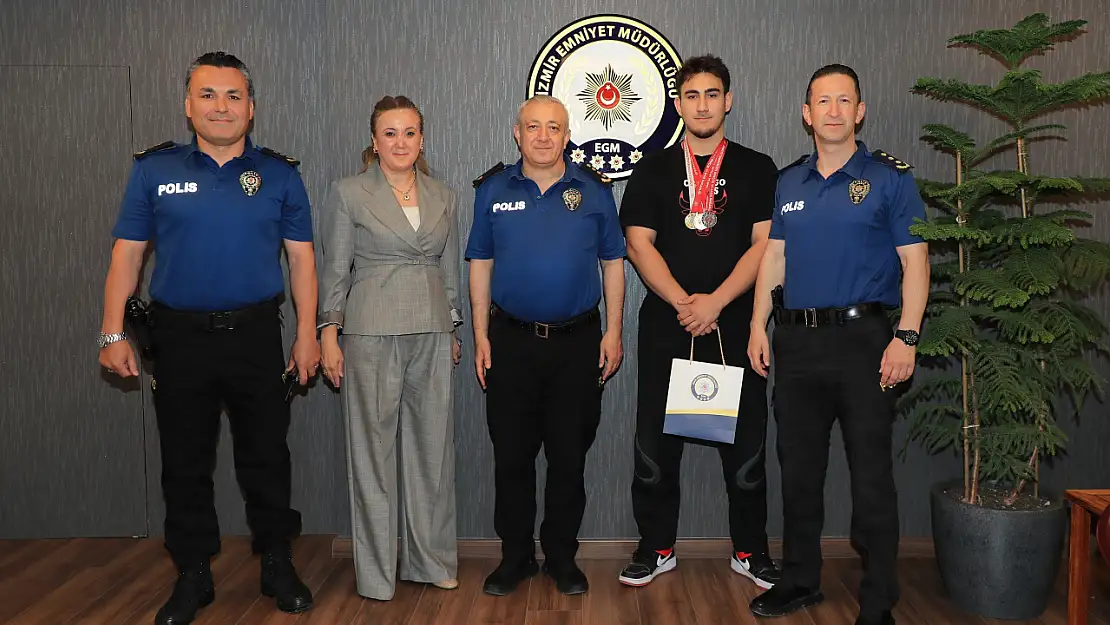 Türkiye ikincisi Taha, İzmir Emniyeti'ni gururlandırdı