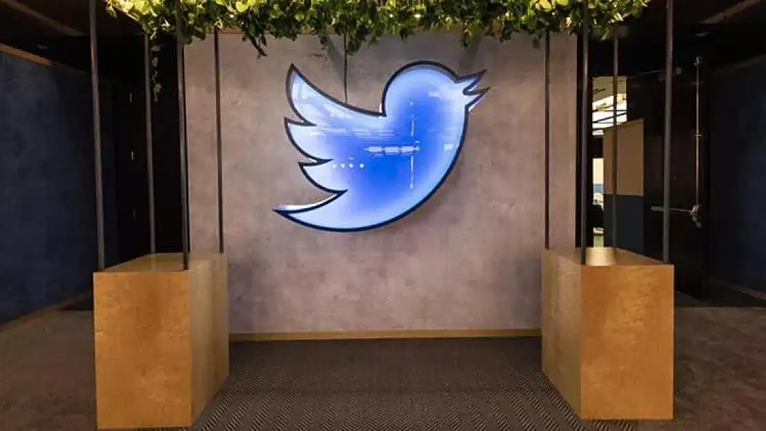 Twitter, ofisindeki eşyaları açık artırmayla satıyor