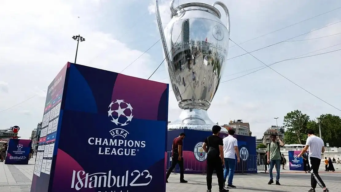 UEFA’dan İstanbul’daki taraftarlara ‘taksi kullanmayın’ uyarısı!