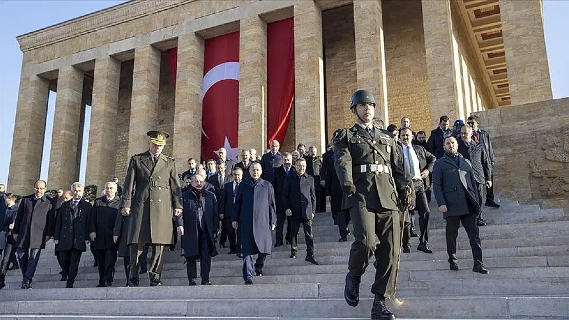 Ulu Önder Atatürk için Anıtkabir’de devlet töreni düzenlendi