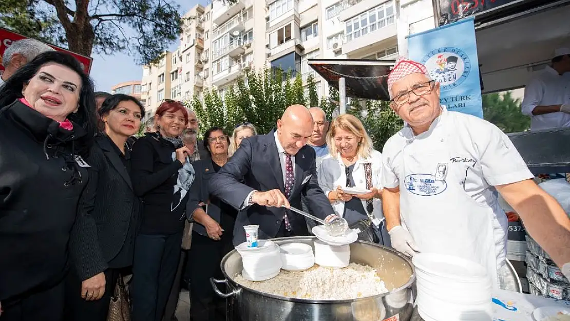 Ulu Önder Atatürk için mevlit okutuldu, lokma dağıtıldı