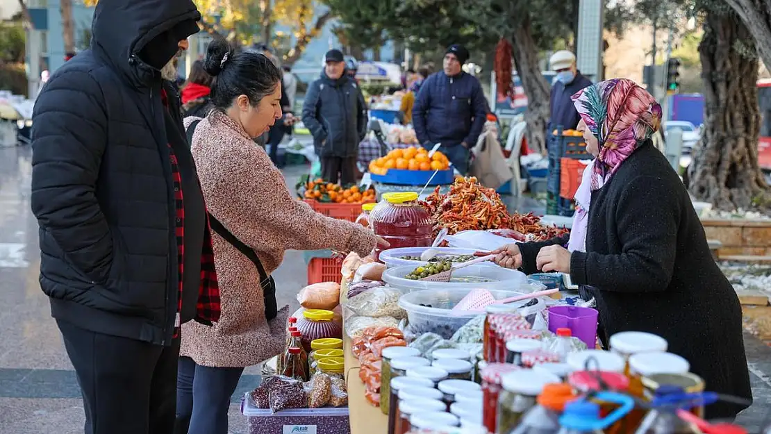 Üretici Kadınlar Pazarı Buca'da açıldı