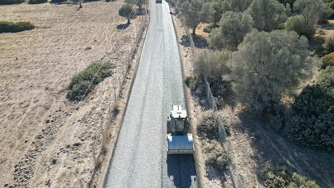 Urla'da köylere yatırım: 146 Bin 462 metrekarelik yol çalışması tamamlandı