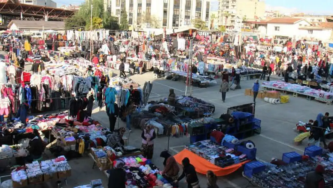 Vatandaşlar mağaza yerine pazardan alışverişe yöneldi