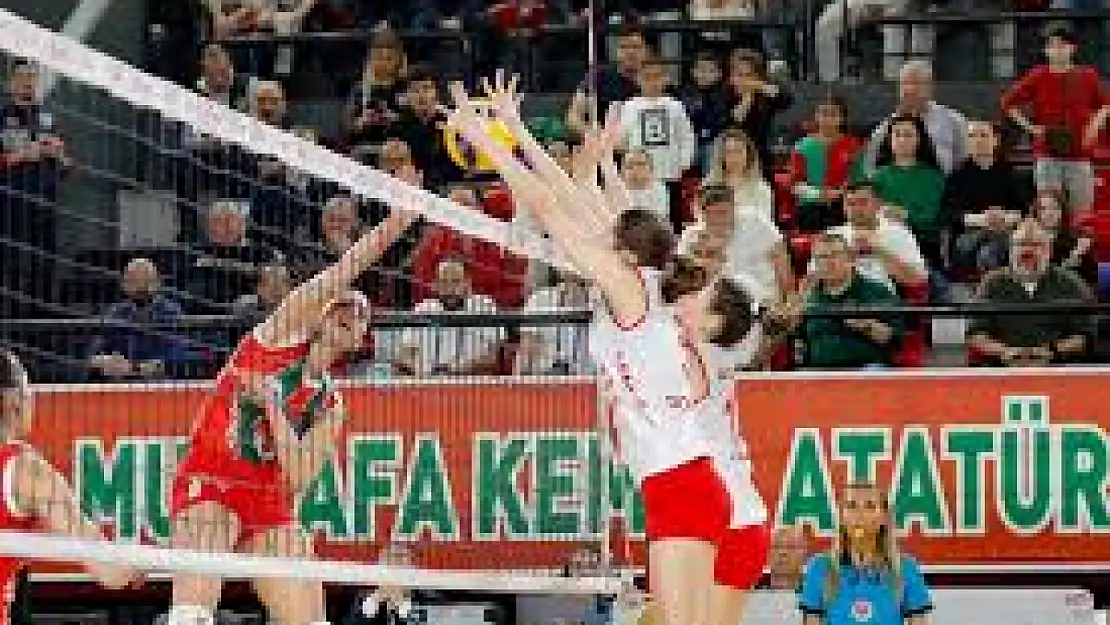 Voleybolda Karşıyaka-Göztepe derbisi yarın