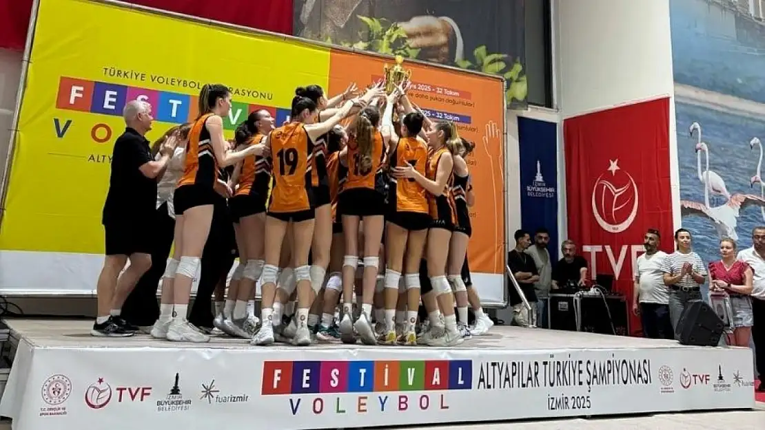 Voleybolun kalbi İzmir'de atıyor!