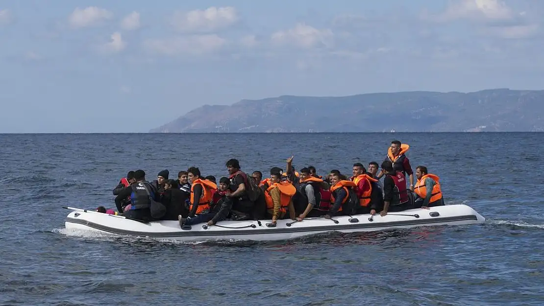 Yunanistan'a yüzerek geçmeye çalışan düzensiz göçmen yakalandı