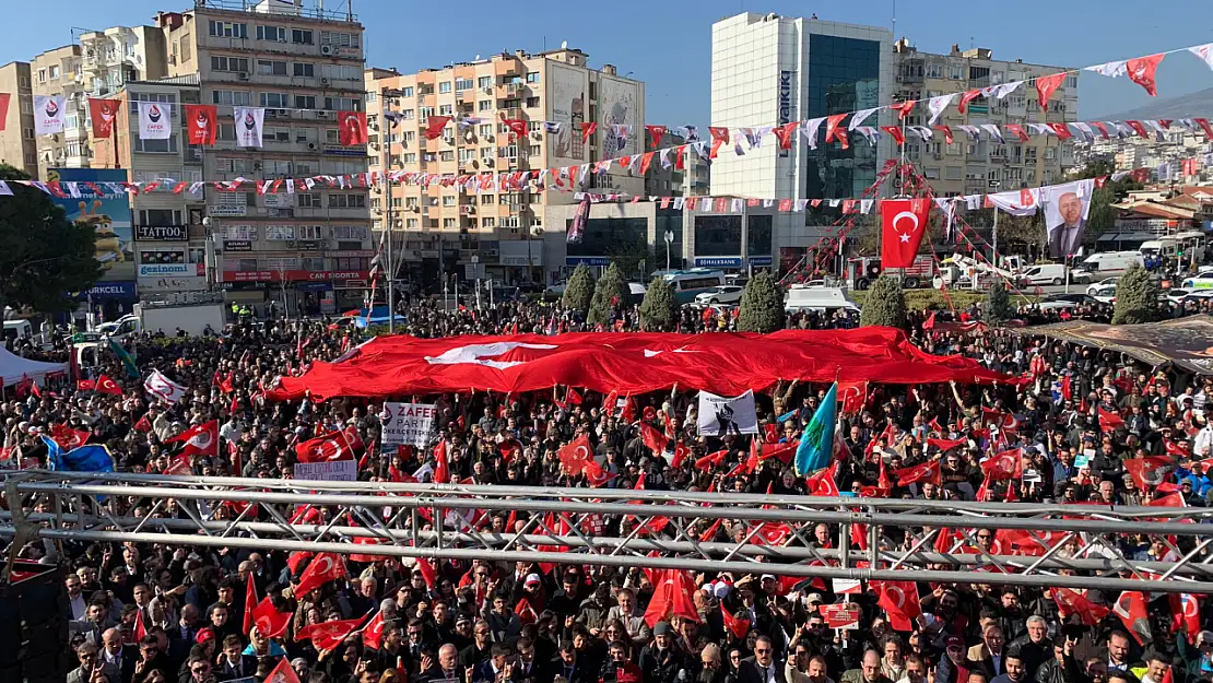 Zafer Partisi'nden İzmir'de 'Mehmetçik Katillerine Af Yok' mitingi