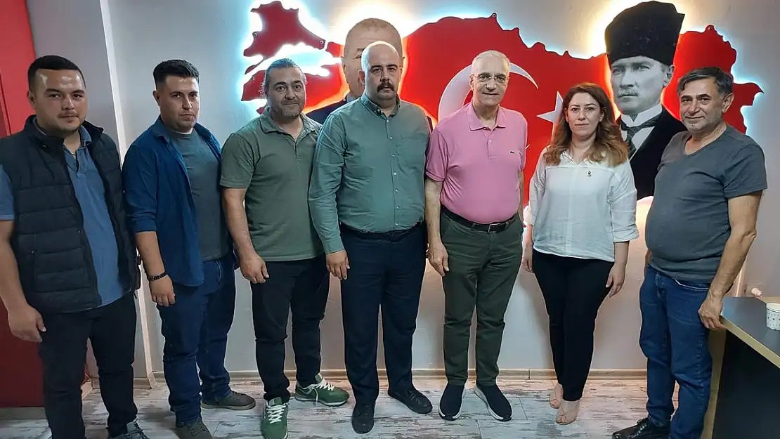 Zafer Partisi Ödemiş İlçe Başkanlığında bayrak değişimi yapıldı