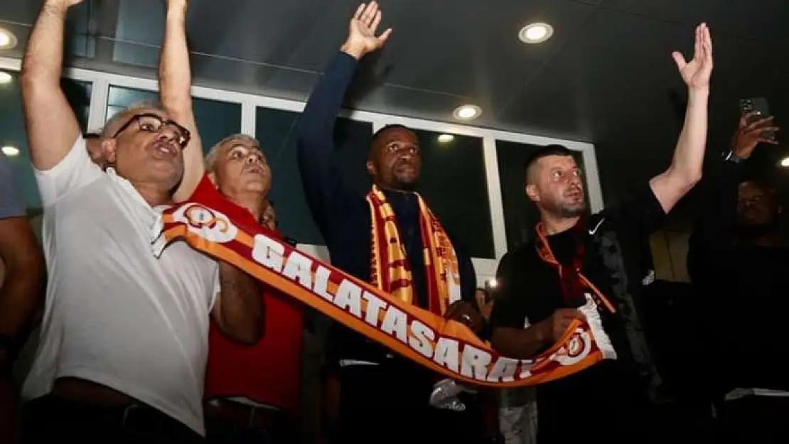 Zaha Galatasaray’ı seçti