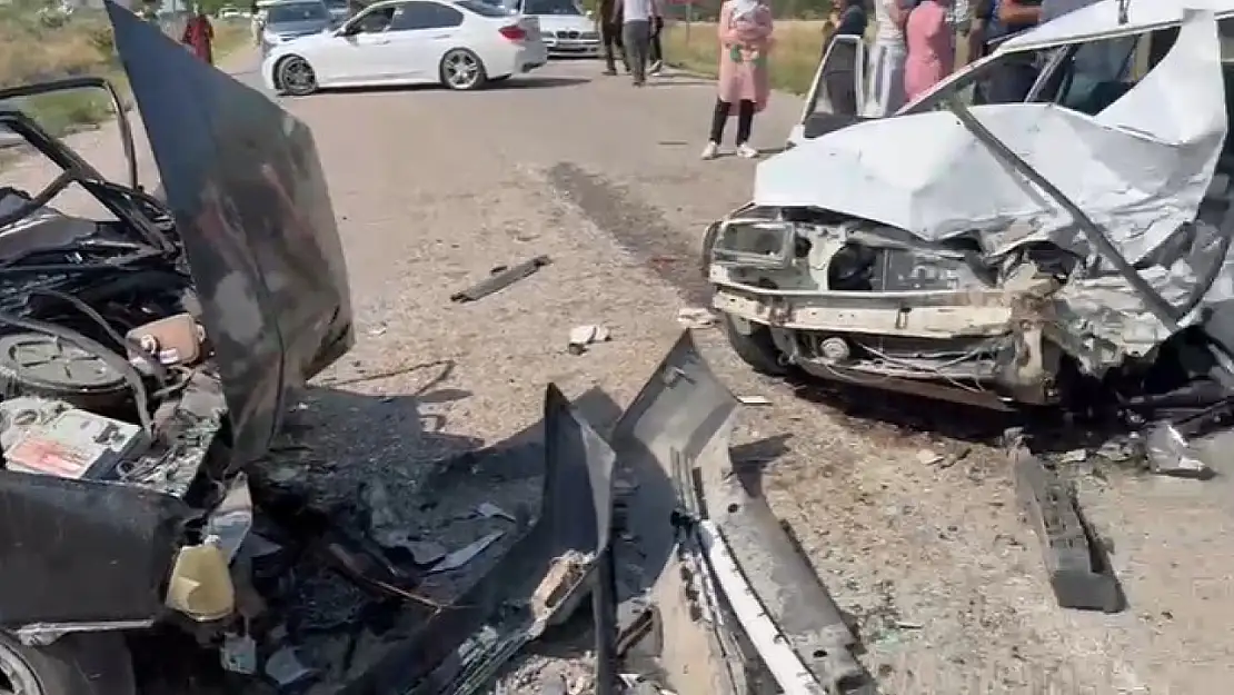 Zincirleme trafik kazası: Çok sayıda yaralı var