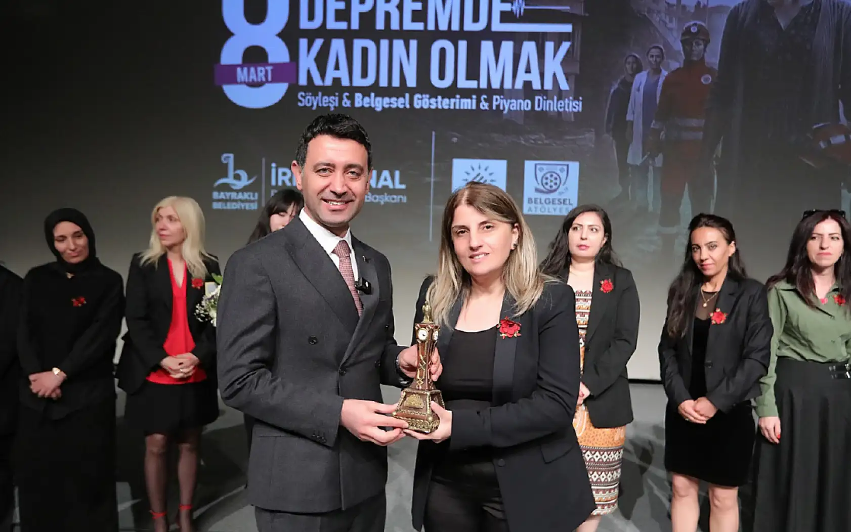 Bayraklı'dan Adıyaman'a gönül köprüsü