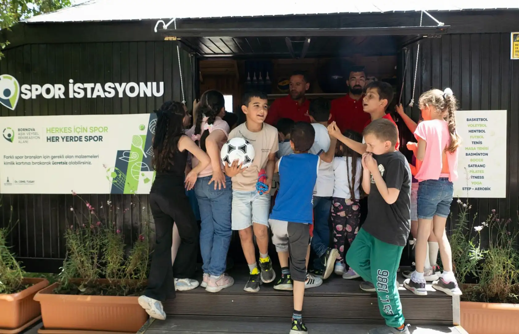 İzmir'de sporseverlere müjde: Yeni merkez açıldı, üstelik tamamen ücretsiz!
