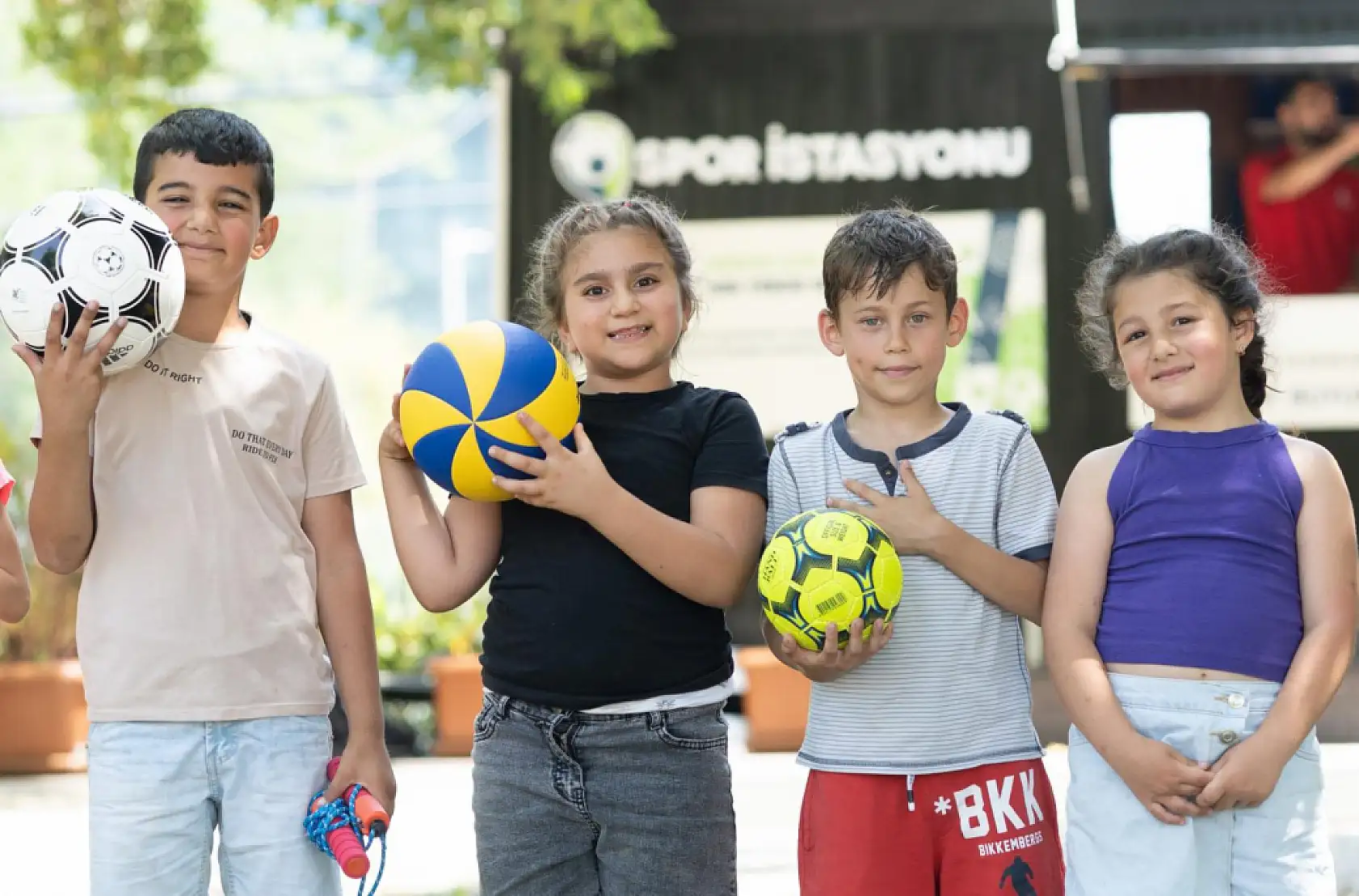 İzmir'de sporseverlere müjde: Yeni merkez açıldı, üstelik tamamen ücretsiz!