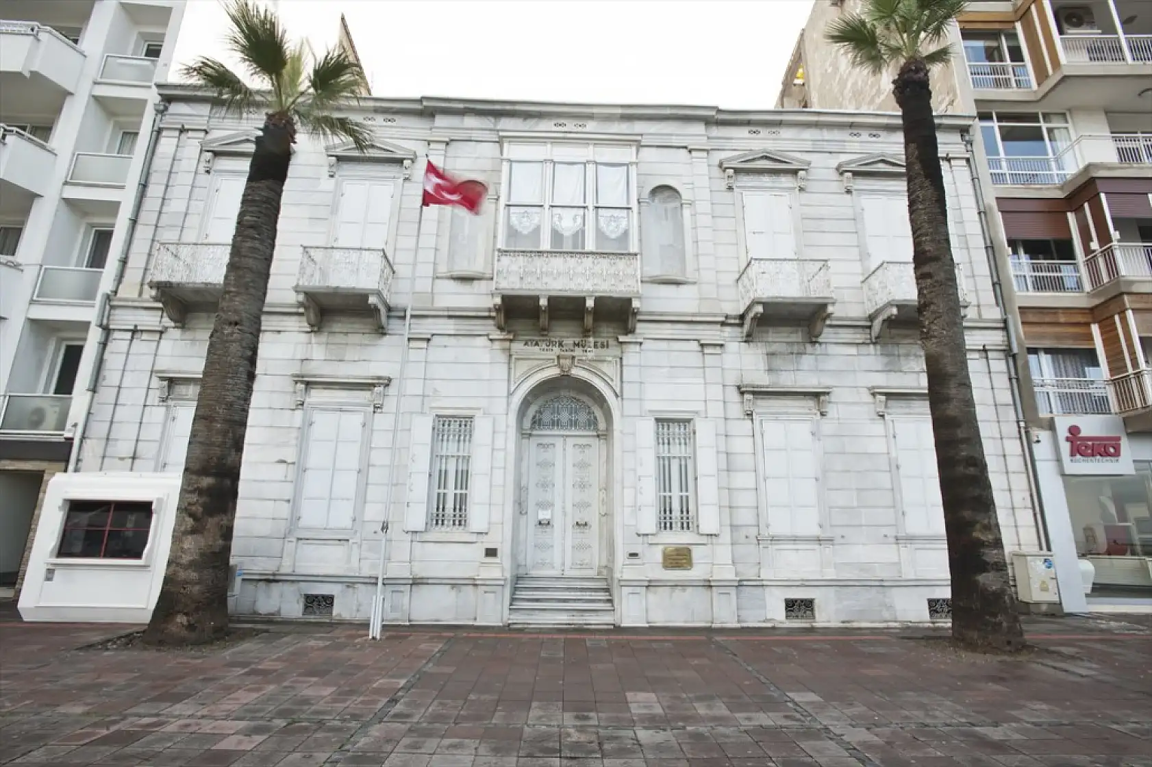 İzmir Atatürk'ün izinde
